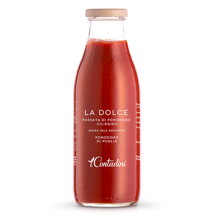 Bottle of La Dolce pasta sauce with Contadini branding on a white background